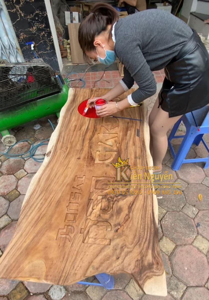 bảng hiệu Gỗ khắc CNC