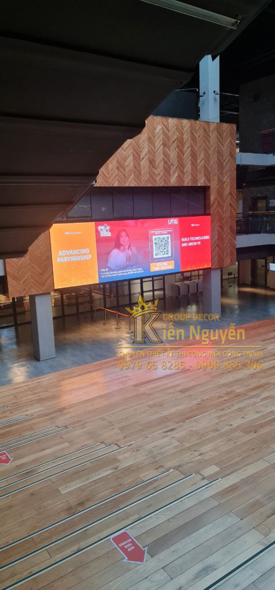 Thi công màn hình Led P.2 trong nhà siêu nét,chóng nhiễm từ khi chụp hình