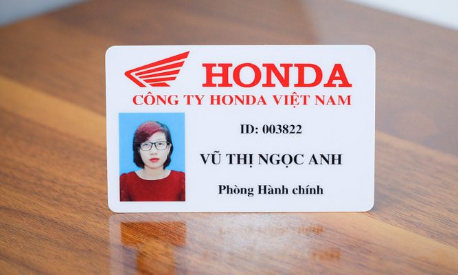 IN THẺ NHỰA NHÂN VIÊN