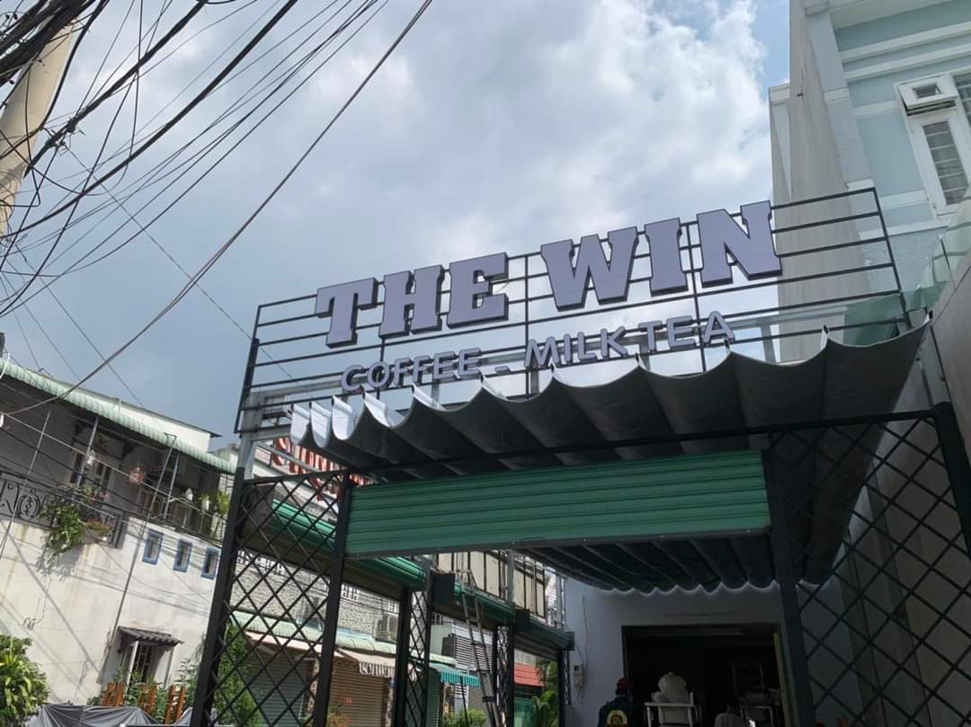 Bảng hiệu Quảng cáo Coffee The Win