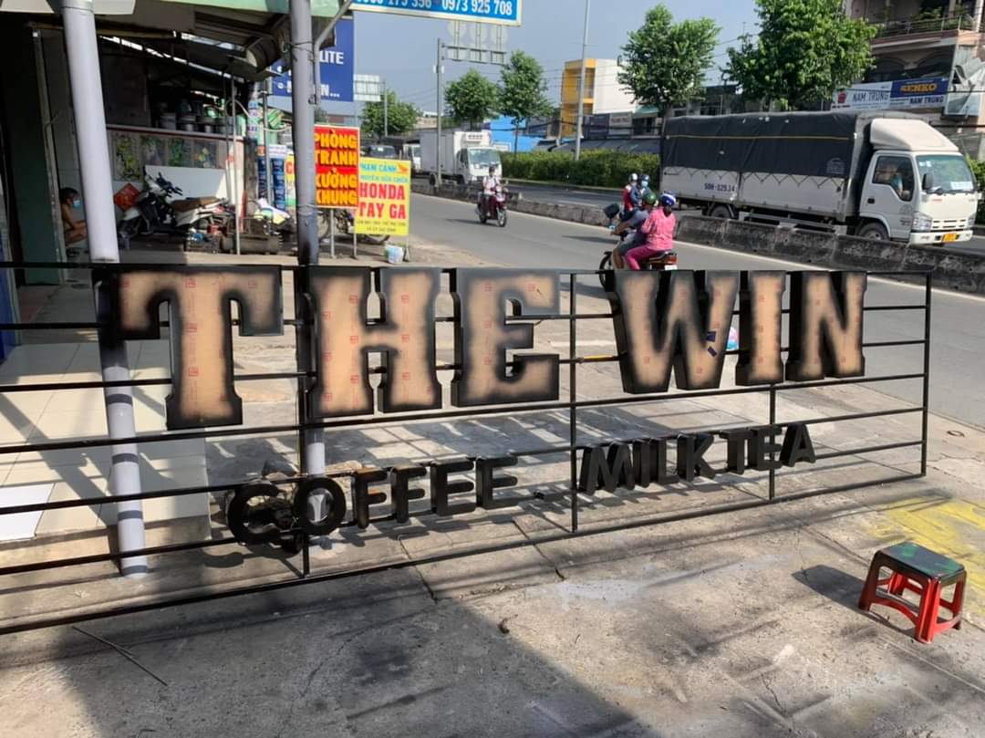 Bảng hiệu Quảng cáo Coffee The Win