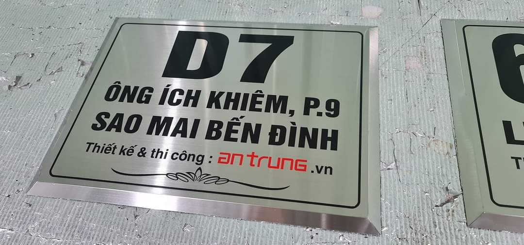 Bảng số nhà inox màu trắng xước