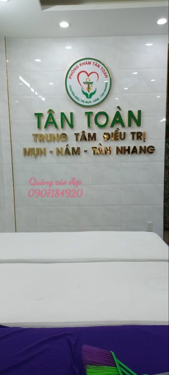Chữ Inox phòng khám Tân Toàn