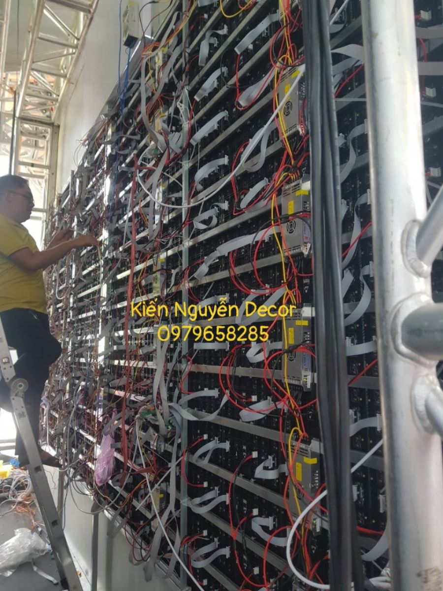 Màn Hình Led showroom quảng cáo