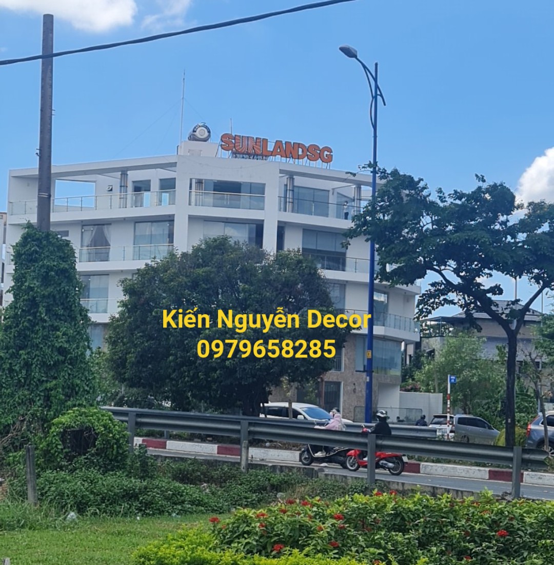 Chữ Alu Tòa nhà Sunland