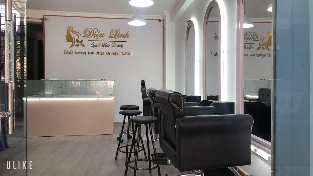 Chữ alu vàng Spa & Salon