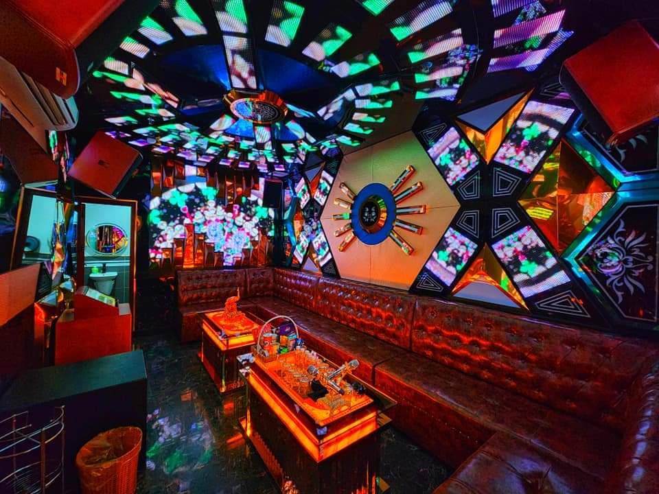 mẫu phòng karaoke vip Tân Cổ điển
