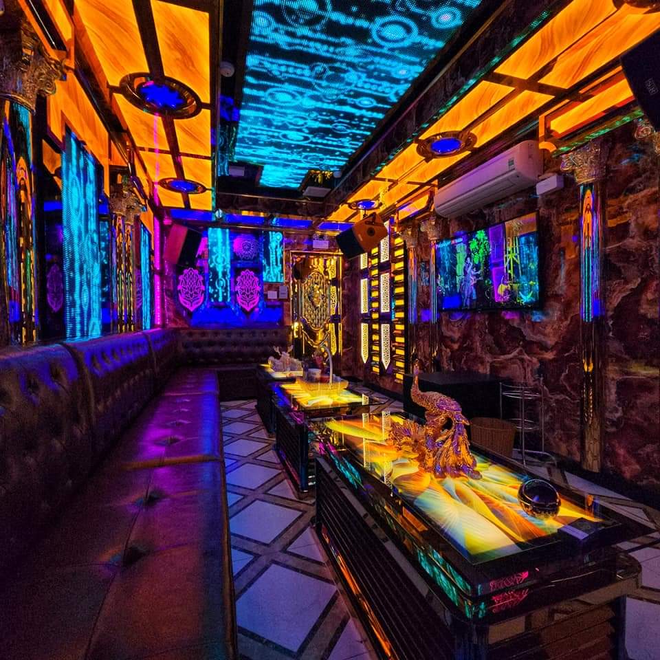 mẫu phòng karaoke vip Tân Cổ điển