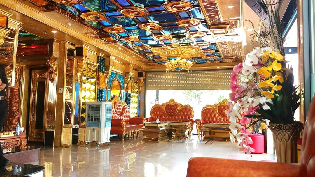 Sảnh karaoke Hoàng Gia