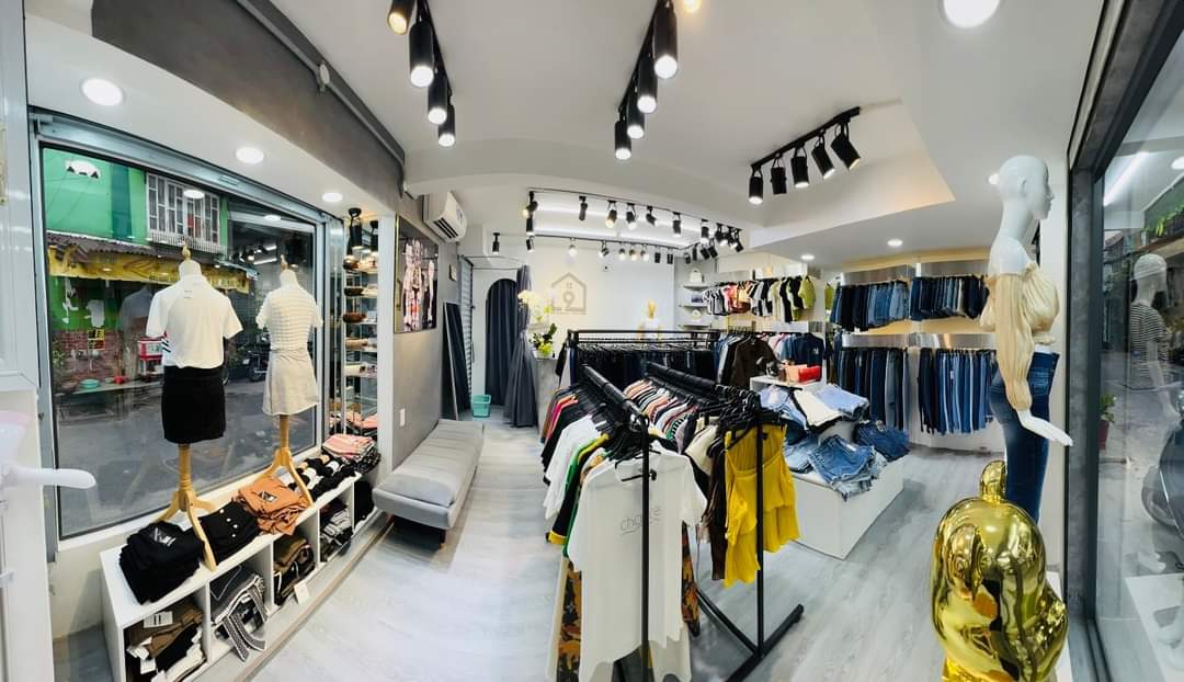 Showroom thời trang Nice House