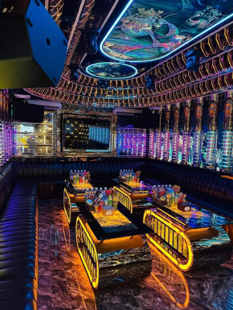MẪU PHÒNG KARAOKE VIP 013